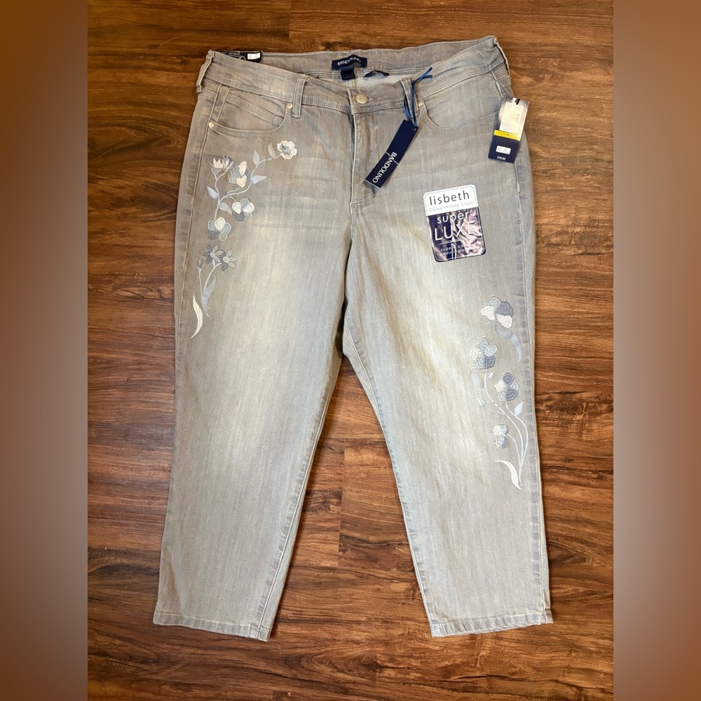 Bandolino Women's Light Gray Floral Straight Leg Jeans